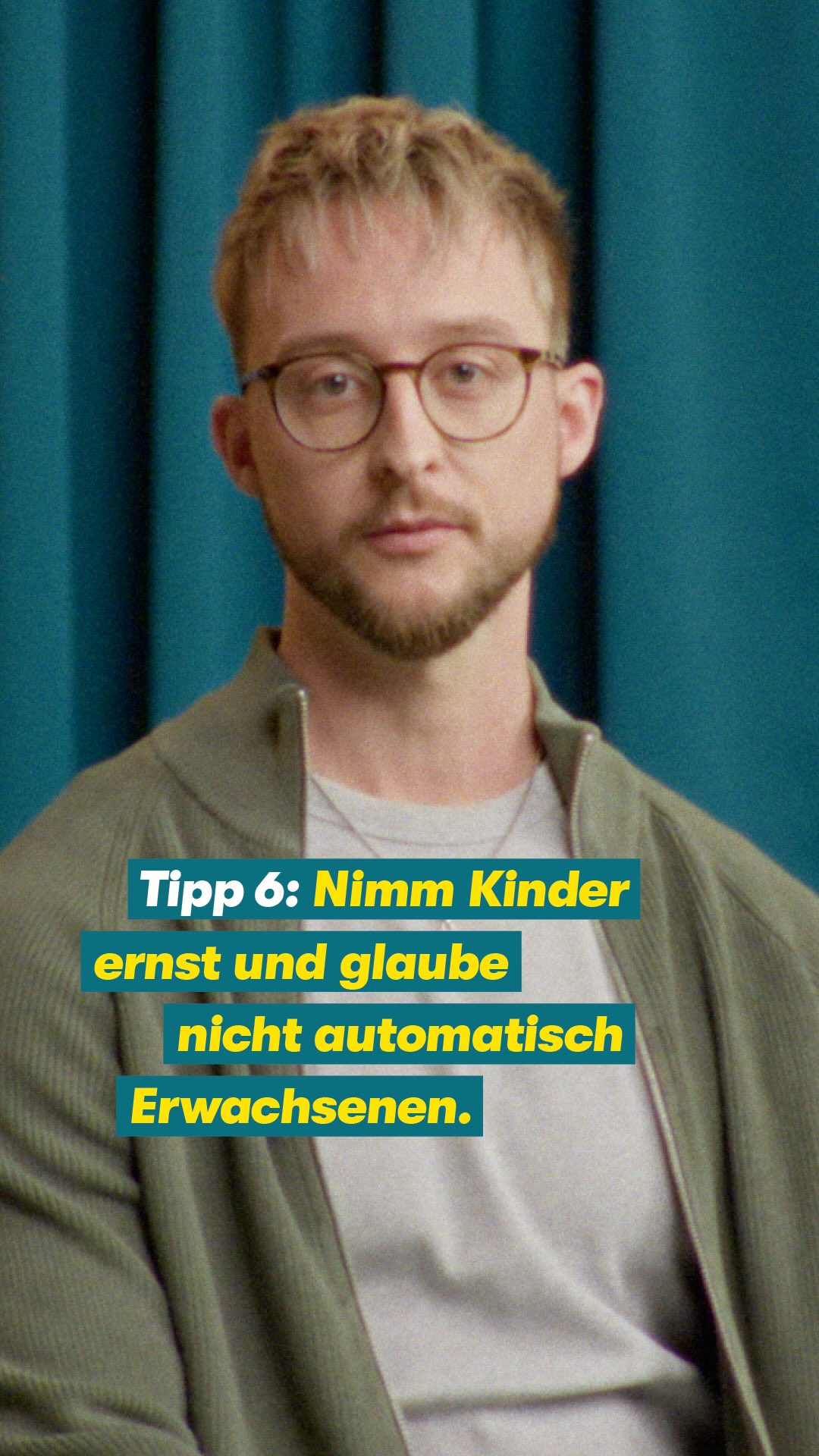 „Ich habe gesagt: ‚Ich will da nicht mehr hin.‘ Aber niemand hat mir geglaubt.“ 
Philipp Pommer spricht offen über seine Geschichte – und darüber, was geholfen hätte: „Einfach jemand, der zuhört und glaubt.“ 

💡 Tipp 06: Nimm Kinder ernst und glaube nicht automatisch Erwachsenen. 

👉 Wenn ein Kind dir etwas erzählt, höre zu – ohne zu relativieren. 
👉 Sag: „Ich glaube dir – und ich bin da.“ 

Kinder denken sich Missbrauch nicht aus. Sie brauchen dich – und dass sie dir vertrauen können. 

🤳 Jetzt kostenlos zum Messenger-Kurs anmelden und alle 7 Tipps direkt aufs Handy bekommen! nicht-wegschieben.de/kurs

✉️ Wenn du selbst Hilfe brauchst: schreib-ollie.de – die Online-Beratung für Kinder und Jugendliche. 

#NichtWegschieben #7TippsGegenMissbrauch #ZuhörenRettet #Kinderschutz #TuWas #ElternTipps #Missbrauchsbeauftragte #UBSKM #BMBFSFJ