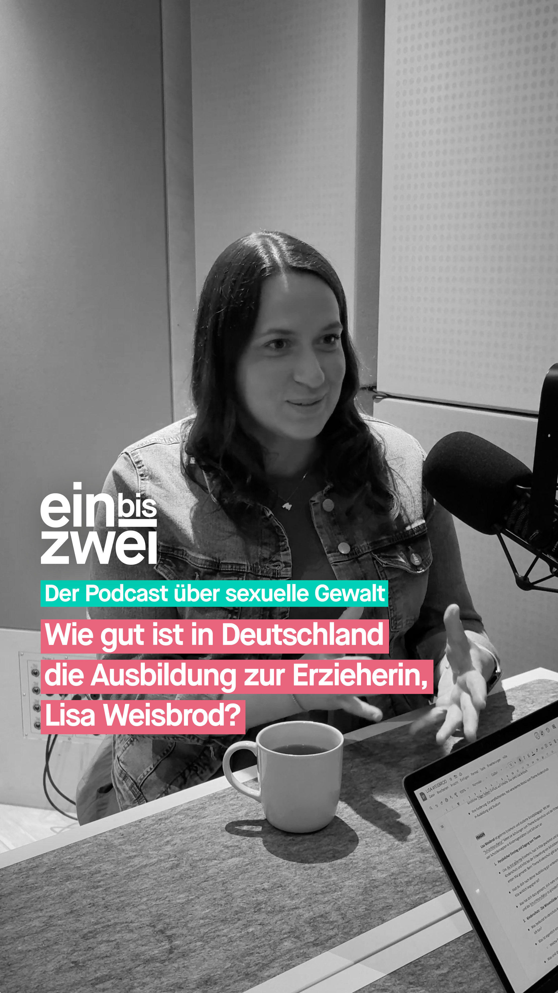 72.800 – so viele Kinder und Jugendliche waren 2024 von Vernachlässigung, psychischer, körperlicher oder sexueller Gewalt betroffen. Damit ist die Zahl der Fälle von Kindeswohlgefährdung innerhalb von 5 Jahren um fast ein Drittel gestiegen. Und obwohl das so häufig passiert, lernen die Menschen, die täglich mit Kindern arbeiten – Erzieher*innen und Pädagog*innen – in ihrer Ausbildung und im Studium oft nur wenig zum Thema Kinderschutz. Sie lernen nicht ausreichend, wie sie mögliche Gefährdungen erkennen und wie sie dann handeln müssen. Dabei gehört genau das zu ihrem Auftrag im Beruf. 

Lisa Weisbrod kennt diese große Wissenslücke aus eigener Erfahrung. Sie ist gelernte Erzieherin, hat in Kitas gearbeitet und später Sozialpädagogik mit einem Master mit Schwerpunkt Kinderschutz studiert. Um Kitas und Schulen dabei zu unterstützen, Schutzkonzepte zu entwickeln und Kinderschutz tatsächlich im Alltag zu verankern, hat Lisa Weisbrod die „SchutzManufaktur“ gegründet und was sie da macht, erzählt sie bei #einbiszwei. 

🎧 Erfahrt mehr in der aktuellen Folge von einbiszwei. 

🔗 ubskm.de/folge145 
Den Link findet ihr in unserer Bio. 

#UBSKM #Podcast #GemeinsamGegenMissbrauch #Missbrauchsbeauftragte