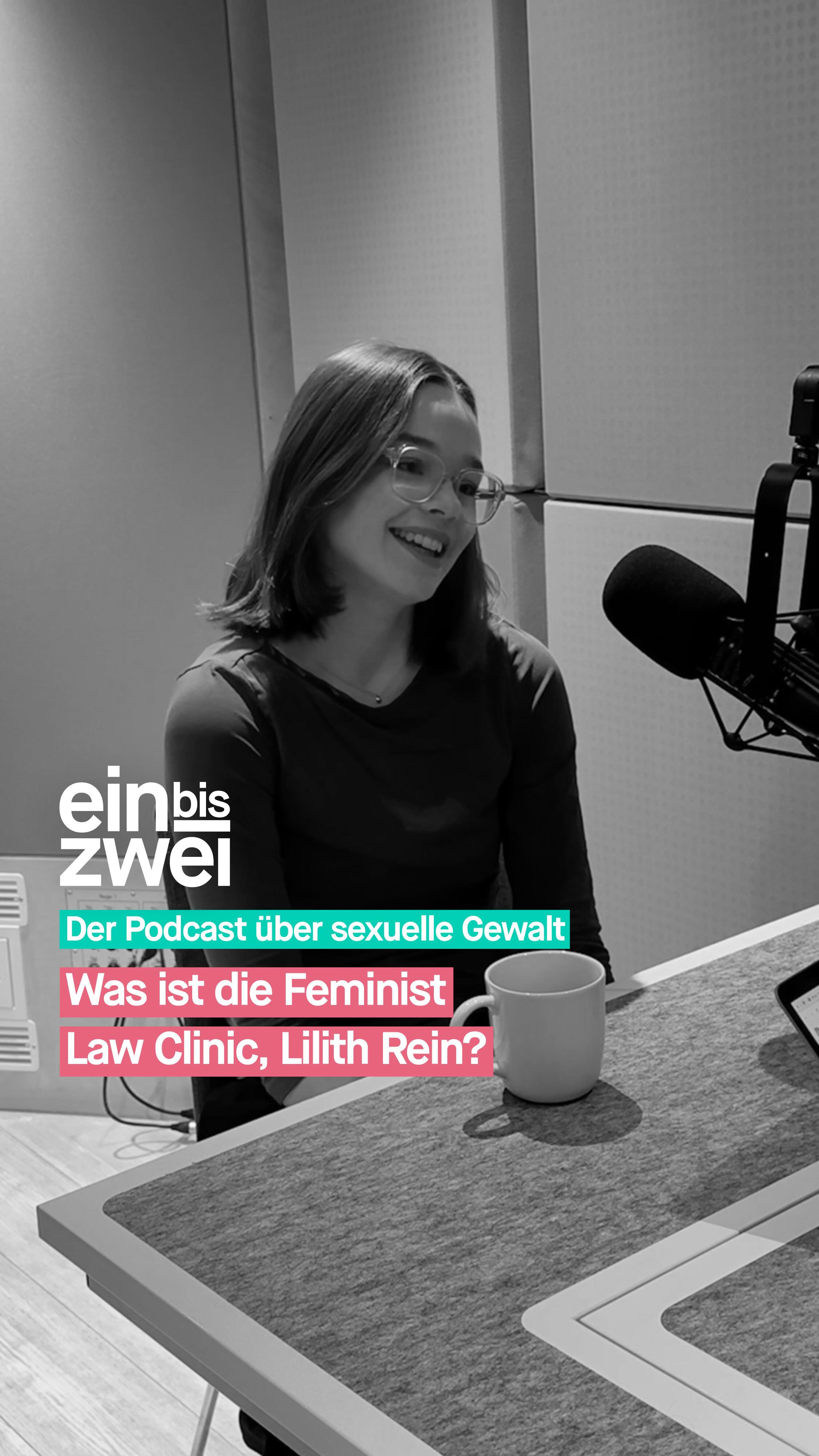 Wer nach Gewalt in der Beziehung, einer Vergewaltigung oder nach einer Trennung rechtliche Unterstützung sucht, kann für den ersten Beratungstermin bei einer Anwältin schnell 250 Euro auf den Tisch legen. Und das auch nur in dem Fall, dass die betroffene Person überhaupt eine Fachanwältin findet. 
 
Law Clinics sind eine Erfindung aus den USA, das Prinzip ist einfach: Jurastudent:innen dürfen noch keine Fälle übernehmen, Bedürftige können sich keinen Anwalt leisten – also beraten Student:innen kostenlos Bedürftige. 
 
Lilith Rein, Jurastudentin, gründete gemeinsam mit zwei Mitbewohnerinnen im Juni 2024 in Köln die erste Feminist Law Clinic. Seit Anfang 2025 bietet der Verein kostenlose, vertrauliche Rechtsberatung an, vor allem für Frauen und queere Personen. Was ihre Law Clinic für Fälle hat und wie es weitergeht, erzählt Lilith Rein bei #einbiszwei. 
 
🎧 Erfahrt mehr in der aktuellen Folge von einbiszwei. 
 
🔗 ubskm.de/folge133 
Den Link findet ihr in unserer Bio. 
 
#UBSKM #Podcast #GemeinsamGegenMissbrauch #Missbrauchsbeauftragte Missbrauch
