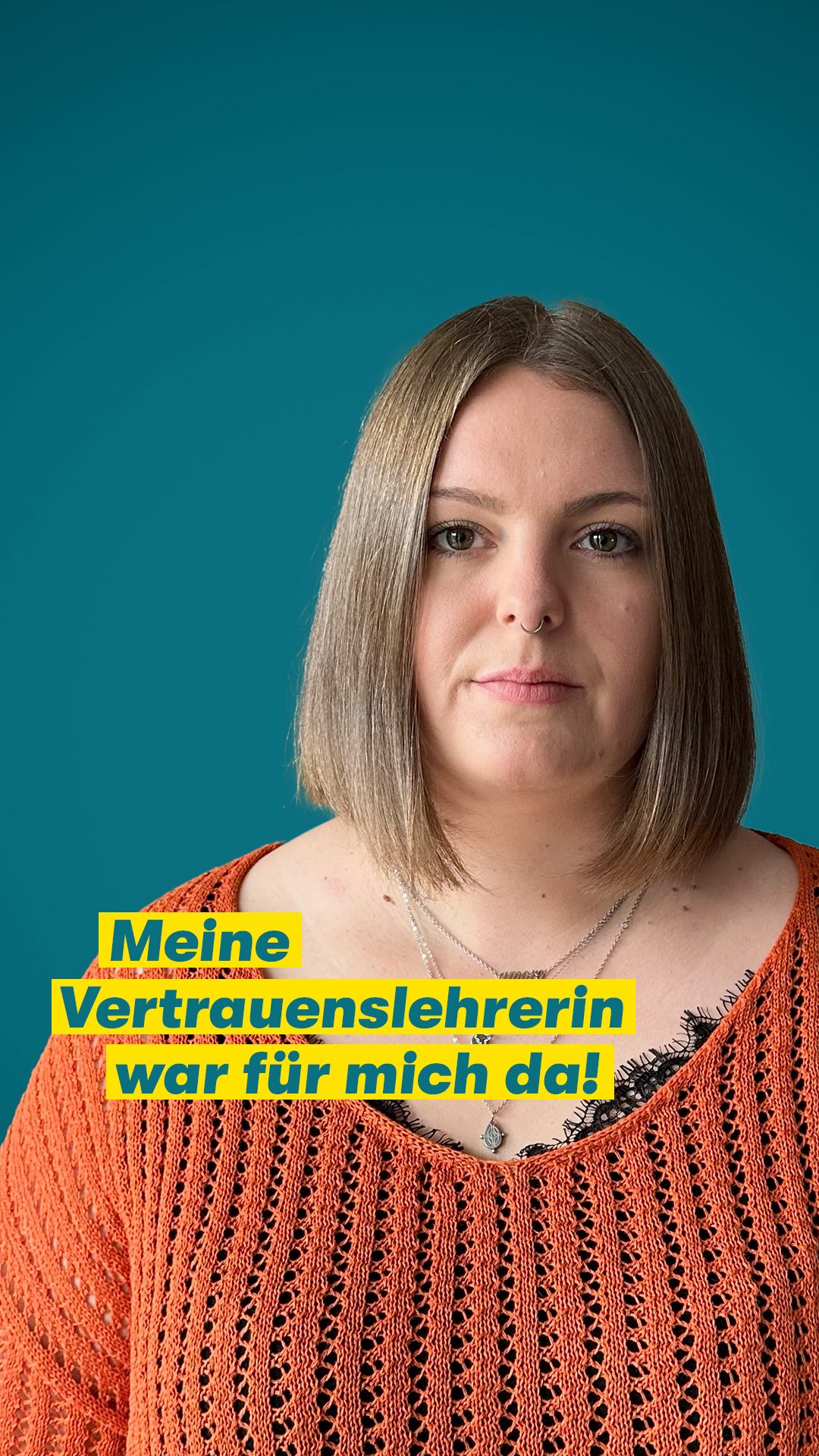 Was tun, wenn du einen Verdacht hast oder sich dir ein Kind anvertraut? So kannst du aktiv werden: 

👀 Hinsehen: Glaub Kindern oder Jugendlichen, wenn sie dir etwas erzählen. Hör gut zu. Und frag behutsam nach. Zeig dem Kind, dass es dir vertrauen kann. 

🤝Beraten lassen: Tue nichts Unüberlegtes. Wenn du unsicher bist, hol dir Rat! Zum Beispiel bei einer Beratungsstelle oder dem Hilfe-Telefon Sexueller Missbrauch (0800 22 55 530). 

Hier erfährst du, wie du Missbrauch erkennst und wo du konkrete Hilfsangebote findest 👉 nicht-wegschieben.de  

Du arbeitest an einer Schule? Dann hilft dir unsere kostenfreie Online-Weiterbildung „Was ist los mit Jaron?“ 👉 was-ist-los-mit-jaron.de  

Schieb deine Verantwortung nicht weg! 

Im Video 
Christina: @heimisch.werden 

Mehr zu ihrer Geschichte auf unserem Kanal @missbrauchsbeauftragte 

#GemeinsamGegenMissbrauch #NichtWegschieben #UBSKM #BMBFSFJ #SexualisierteGewalt #Kinderschutz #Missbrauch #sexuellerMissbrauch #SexuelleGewalt #Täterstrategien #Eltern #Verantwortung #KinderSchützen #LebenMitKindern #Kleinkind #Vorschulkind #Kindergarten #Schulkind #Aufklärung #Elternwissen #MomLife #DadLife #Prävention #Aufklärung