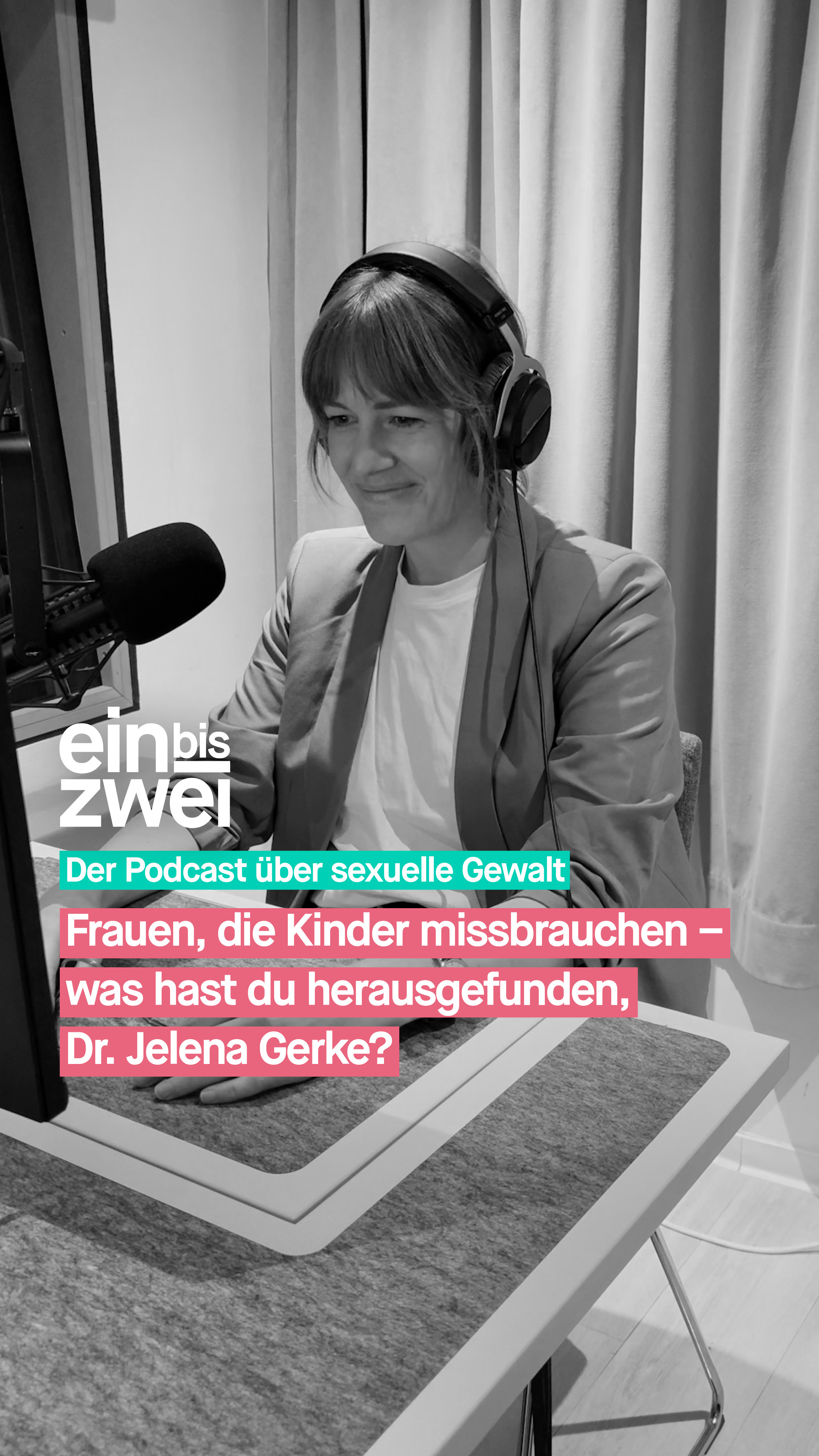 Wenn wir über sexuellen Kindesmissbrauch sprechen, denken die meisten zuerst an männliche Täter – an Väter, Trainer oder andere Männer. Dass auch Frauen Täterinnen sein können, passt für viele immer noch nicht ins Bild. Genau das macht es für Betroffene oft besonders schwer, überhaupt zu erkennen, dass sie Gewalt erfahren und dann gehört und ernst genommen zu werden. 

Die Kinder- und Jugendlichenpsychotherapeutin Dr. Jelena Gerke hat zehn Jahre lang zu sexueller Gewalt durch Frauen geforscht und arbeitet heute in der Traumaambulanz an der Charité in Berlin. Je nach Konstellation liegt der Anteil weiblicher Täterinnen in ihren Studien zwischen etwa 6 und 21 Prozent – als Haupttäterinnen oder Mittäterinnen. Leibliche Mütter spielen dabei in besonders vielen Fällen eine Rolle. 

Von sexualisierter Gewalt durch Frauen Betroffene suchen im Schnitt etwa zehn Jahre später Hilfe als diejenigen, die von Gewalt durch Männer betroffen sind – auch das zeigt Dr. Jelena Gerkes Forschung. Was sie über die Frauen herausgefunden hat, die Kinder missbrauchen, erzählt Dr. Jelena Gerke bei #einbiszwei. 

🎧 Erfahrt mehr in der aktuellen Folge von einbiszwei. 
🔗 ubskm.de/folge140
Den Link findet ihr in unserer Bio. 

#UBSKM #Podcast #GemeinsamGegenMissbrauch #Missbrauchsbeauftragte