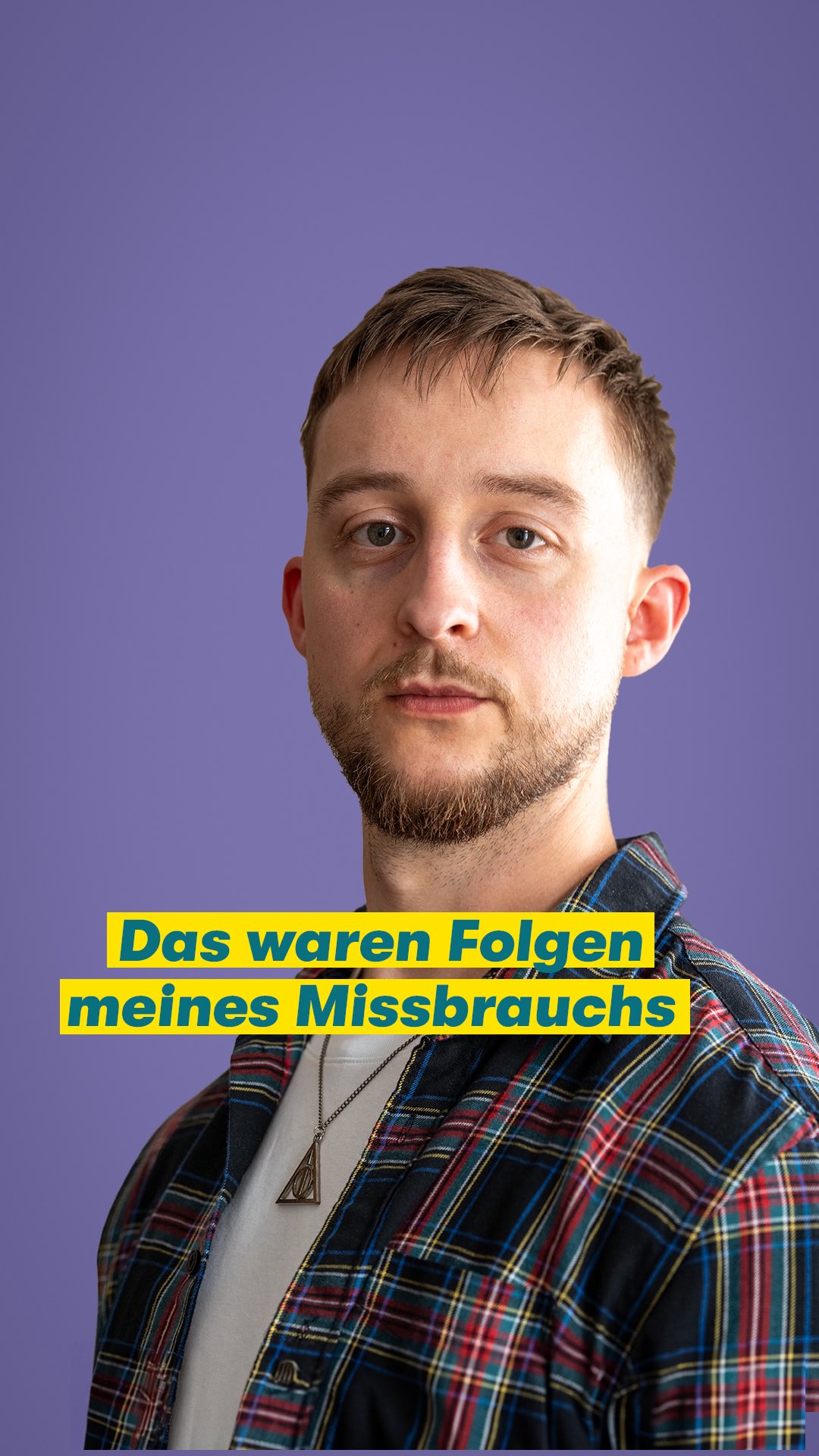 Sexueller Missbrauch kann schwerwiegende psychische Folgen haben, auch noch lange nach dem Ende der Gewalt. Das haben auch Philipp und Christina erleben müssen.   
Damit Kinder und Jugendliche besser geschützt werden, ist es für alle wichtig zu wissen, wie man Missbrauch erkennt und was man dagegen tun kann.   
  
Das kannst du tun:   
💡 Informier dich: Wie kannst du Anzeichen für Missbrauch und Täterstrategien erkennen?   
  
👀 Sieh hin: Verhält sich ein Kind anders als sonst? Ist es zurückgezogener, bedrückt oder teilt auffällig viel gegen andere aus?  
  
👂 Hör zu: Signalisiere, dass du jederzeit ansprechbar bist und das Kind ernst nimmst. Wenn ein Kind sich dir öffnet, lass es erzählen und tue die Erzählungen nicht als „Kinderfantasie“ ab. Kinder denken sich Missbrauch nicht aus.   
  
👉Gehe auf nicht-wegschieben.de und erhalte kostenlose Broschüren zum Thema. Hier lernst du noch mehr darüber, wie du Missbrauch erkennst und wo du konkret Hilfe findest. Schieb deine Verantwortung nicht weg!  
 
Im Video   
Christina: @heimisch.werden 
Philipp: @doublep96  
Mehr zu ihren Geschichten auf @missbrauchsbeauftragte  
  
#GemeinsamGegenMissbrauch #NichtWegschieben #UBSKM #BMBFSFJ #sexualisierteGewalt #Kinderschutz #Missbrauch #sexuellerMissbrauch #SexuelleGewalt #Täterstrategien #Eltern #Verantwortung #KinderSchützen #LebenMitKindern #Kleinkind #Vorschulkind #Kindergarten #Schulkind #Aufklärung #Elternwissen #MomLife #DadLife #Prävention #Aufklärung