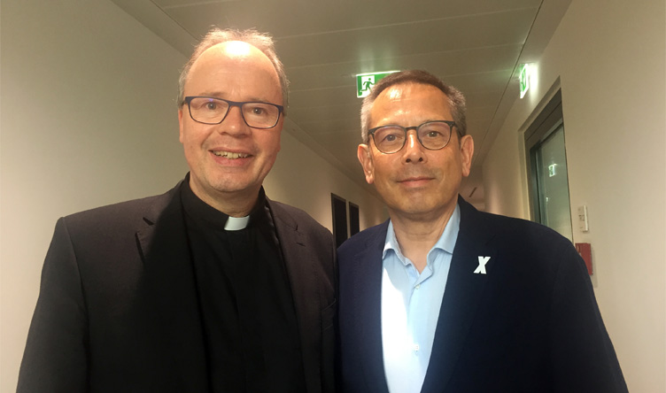 Bischof Dr. Stephan Ackermann und der Unabhängige Beauftragte für Fragen des sexuellen Kindesmissbrauchs Johannes-Wilhelm Rörig