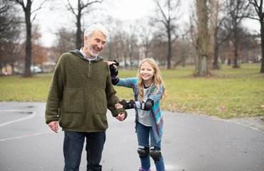 Großvater und Enkelkind