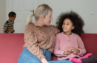 Mutter und Kinder
