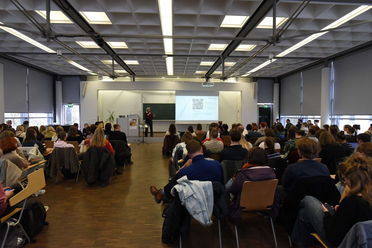„Kinderschutz im Studium“: Missbrauchsbeauftragte eröffnet Veranstaltung für angehende Lehrkräfte in Halle (Saale)